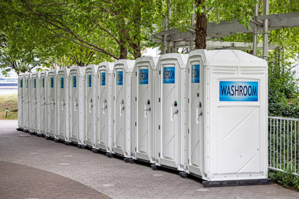 Best Luxury portable toilet rental  in West Park, FL